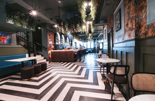 The Royal Bar & Shaker