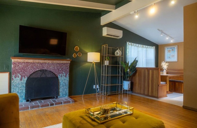 The Rustic Roost: 3 miles to U of O