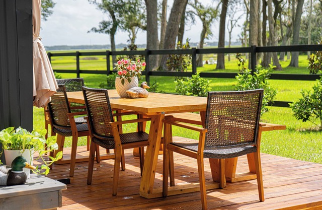 The Rusty Duck, Marshfront & Firepit