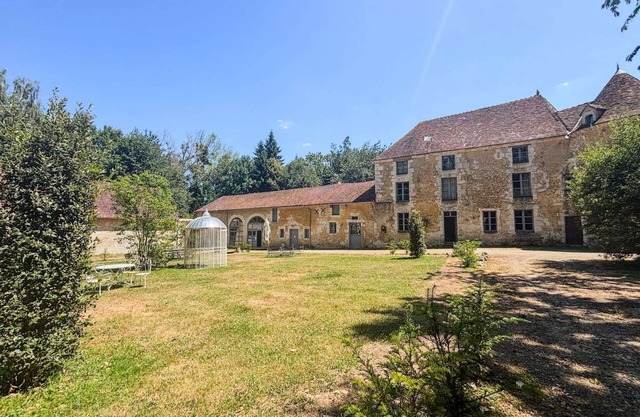 The Saint Ouen manor house with heated swimming pool - 14 people