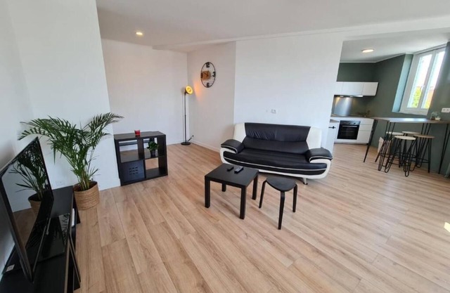 The Scottman House, near Arras train station and town center