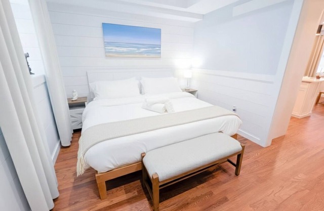 The Shoreline Studio - Perfect AC Getaway!