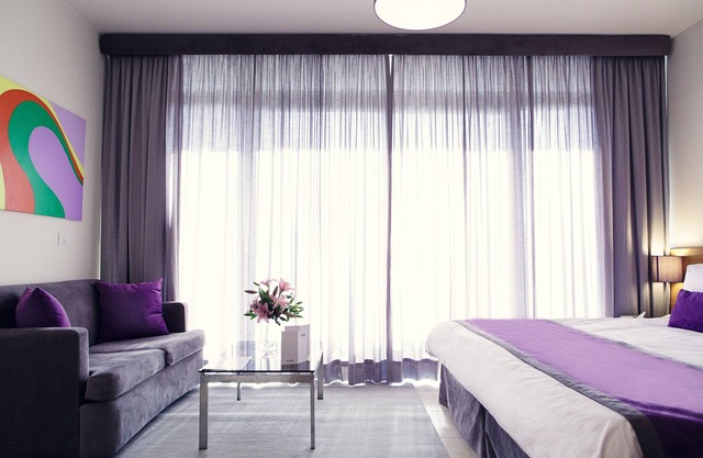 The Smallville Xpress Hotel