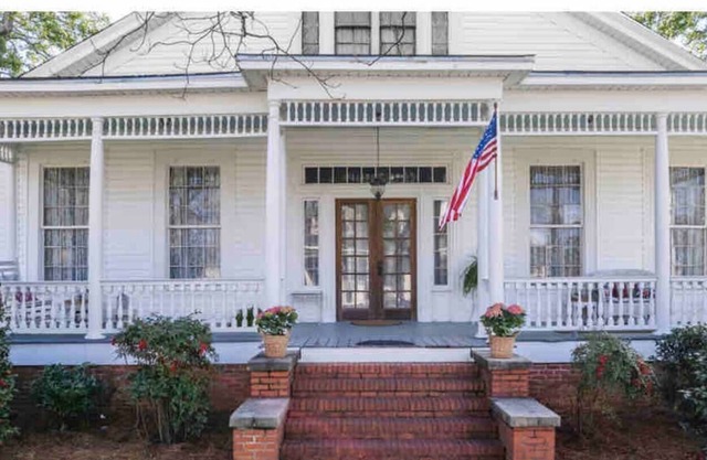 The Smith-Pratt-Cooper House