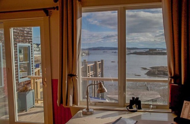 The Stephen Taber - Inn on the Harbor