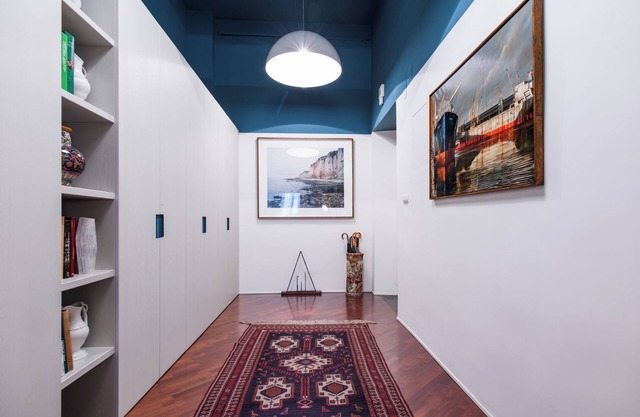 The Studio, Naples
