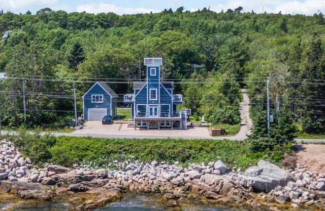 The Vista Del Mar 596