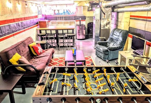 The Wayfaring Buckeye Hostel