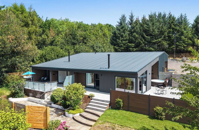 The Wren - Luxury Retreat