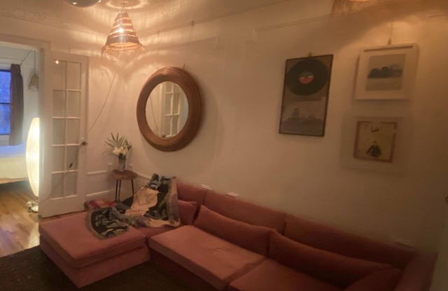 The Zen Den - in the heart of Williamsburg Brooklyn S2nd & Bedford ave!