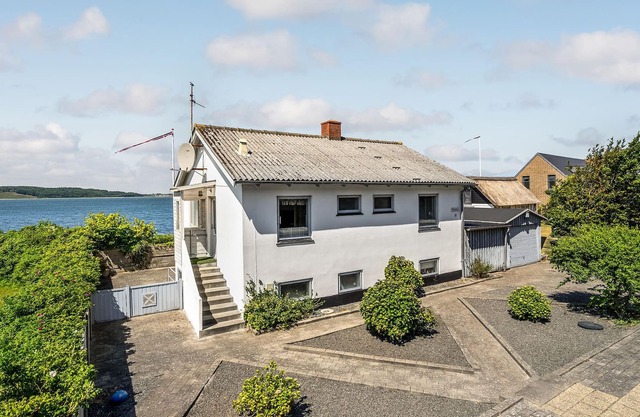 There are several beautiful islands in the Limfjord.