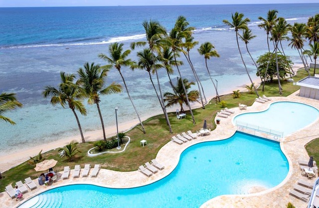 This apartment is a 2 bedroom (s), 2 bathrooms, located in Juan Dolio, San Pedro.