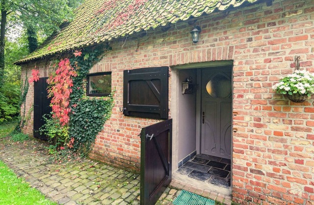 This accommodation is full of atmosphere and on a beautiful estate.