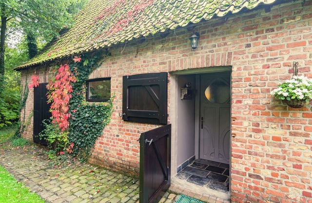 This accommodation is full of atmosphere and on a beautiful estate.