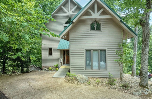 This Amazing home has much to offer ,spacious rooms & and a hot-tub for relaxing