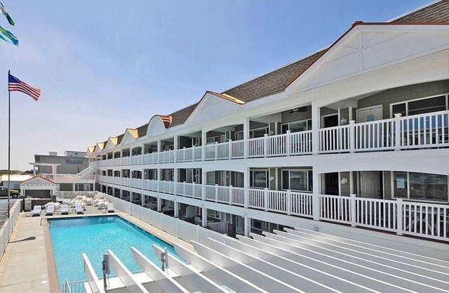 This BEACH BLOCK adorable condo at the Ocean View is one of Avalon's perfect places to get-a-way to the shore.