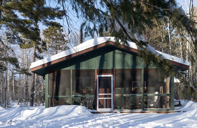 This cabin is a 2 bedroom(s), 1 bathrooms, located in Herbster, WI.