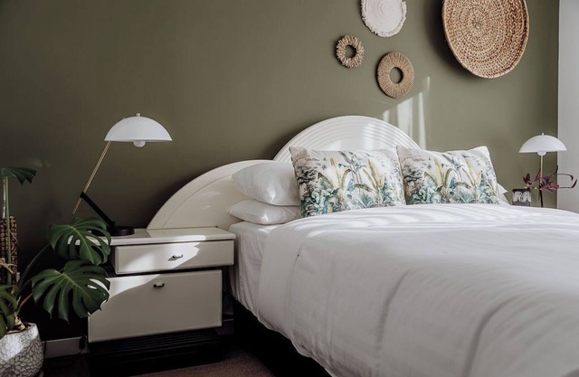 This house is a 2 bedroom(s), 1 bathrooms, located in Hokitika, West Coast.