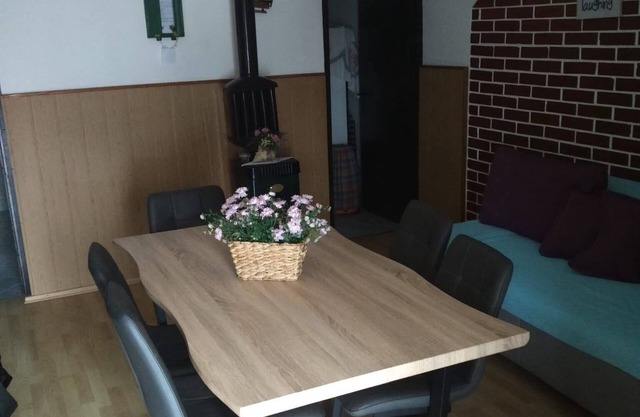 Three bedroom apartment near beach Cove Virak, Hvar (A-6969-a)