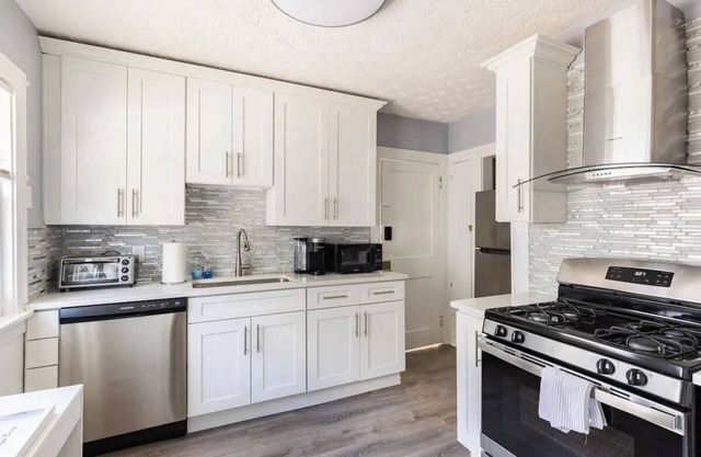 Three bedrooms- 3 queen sized beds and one large sectional