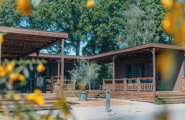 Three cosy lodges for 12 guests with nature views, own kitchen and modern rain shower bathroom.