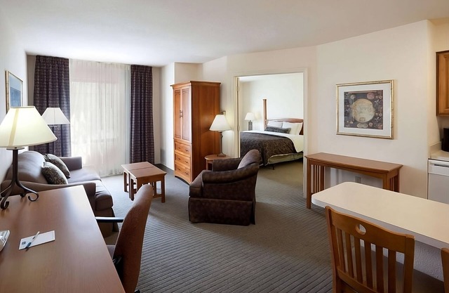 THREE Relaxing 1BR Suite with Free Breakfast and Kitchen! Pool, Pets Allowed!