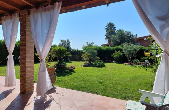 Three-room detached house 50 meters from the beach, all services within walking distance.