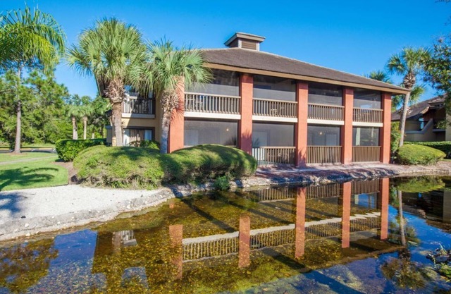 Three Spacious Accommodations w Full Kitchen, Near Varn Park Beach, Outdoor Pool