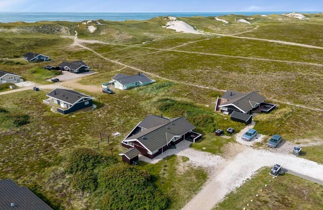 "Thrugot" - from the sea by Interhome