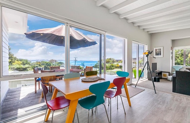 Tide and True - Algies Bay Holiday Home