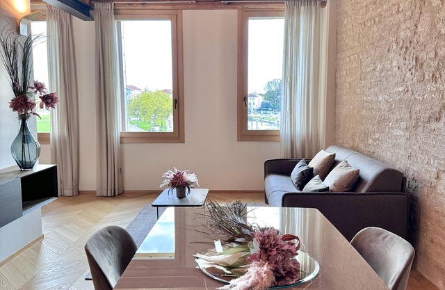 Tiziano Elegant Apartment