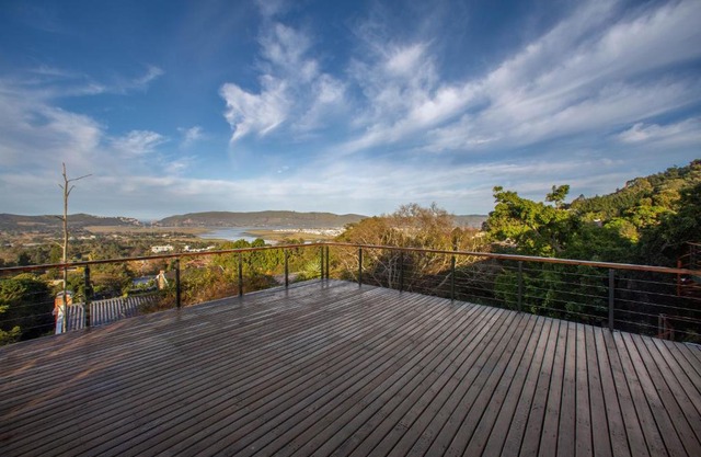 Top Decks Knysna S/C - Lovely Ocean Views!