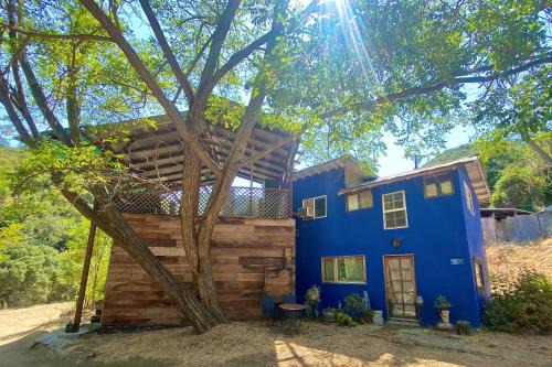 Topanga Panoramic View Loft with Trails & Creeks