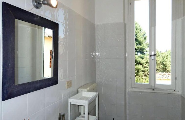 Torsoli Apartment Sleeps 20 Pool WiFi