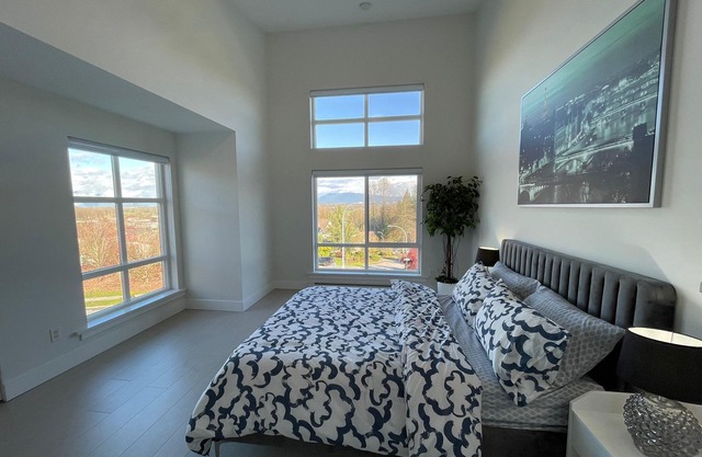 Townhouse (Above) with Amazing Killer Mountain Views