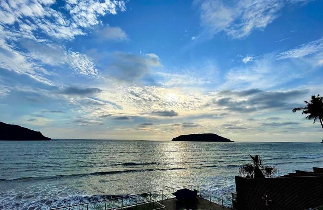 Tramonto, a Beachfront Bliss!