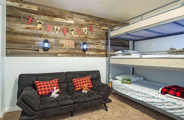 Tramp|Hot Tub|Family Centered
