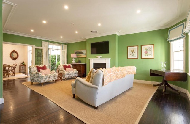 Tranquil Park Side Grand Family Terrace