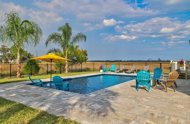 Tranquil Retreat 4BD/4BTH-Marshviews & Pool SLP 10