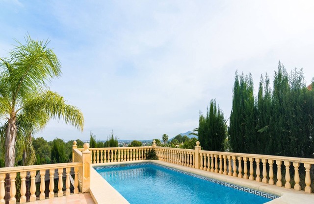 Tranquil Vista in Pedreguer