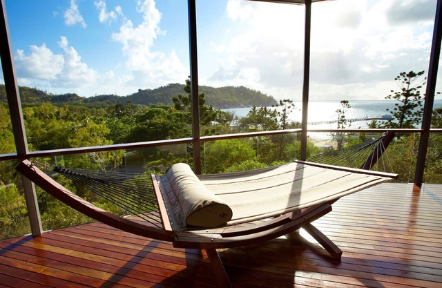 Tranquility Base - A beautiful architecturally designed holiday house in Picnic Bay