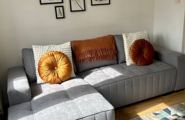 Trendy 2-Bed City Centre Home – Free Parkingn