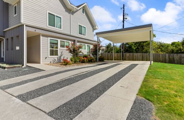 Trendy 4BR Oasis, Central Spot, Relax & Explore