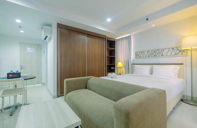 Trendy and Spacious Studio Azalea Suites Apartment