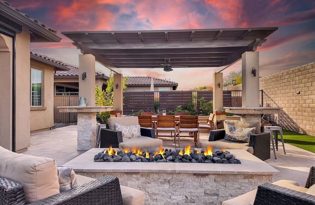 Trilogy Vistancia 55+ with Amazing Spa and Firepit. Amenities Galore.