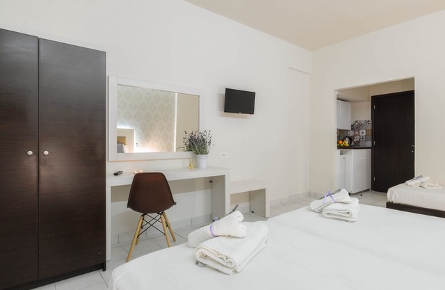 Triple Studio with Balcony