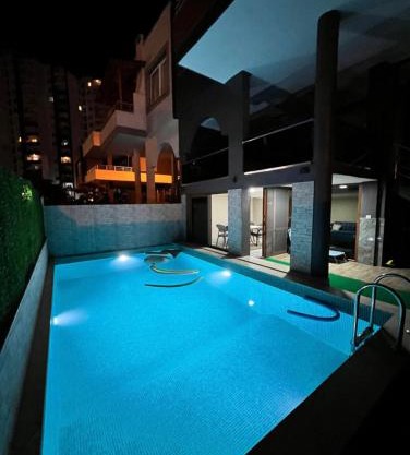 Tripleks Özel Havuzlu Lüks Villa