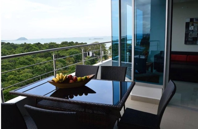 Tropical Paradise at Playa Bonita