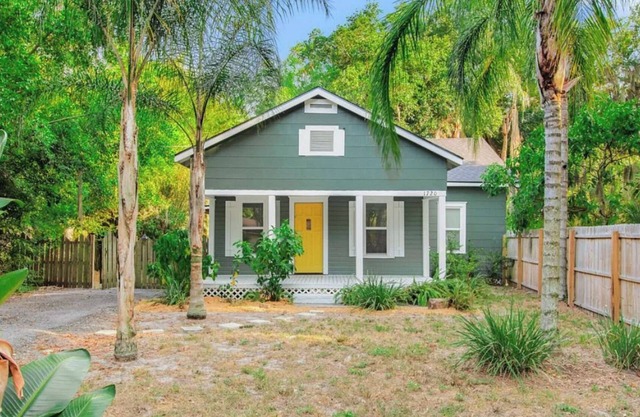 Tropical San Marco Hideaway! Charming & Cozy colonial home with modern amenities