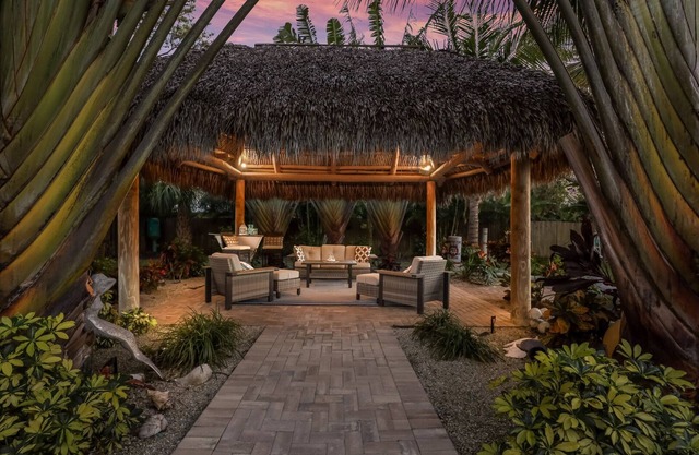 Tropical Tiki:Outdoor Oasis, Tiki Hut, Pool by Anna Maria Life Vacation Rentals
